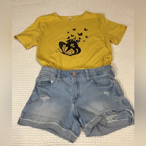 Gap Kids Girls Denim Shorts and Shein Butterfly Top Size 12-13Y - Picture 2 of 11